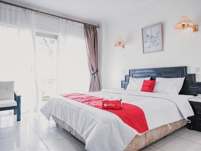 RedDoorz Plus near Pelabuhan Merak Cilegon Exterior foto