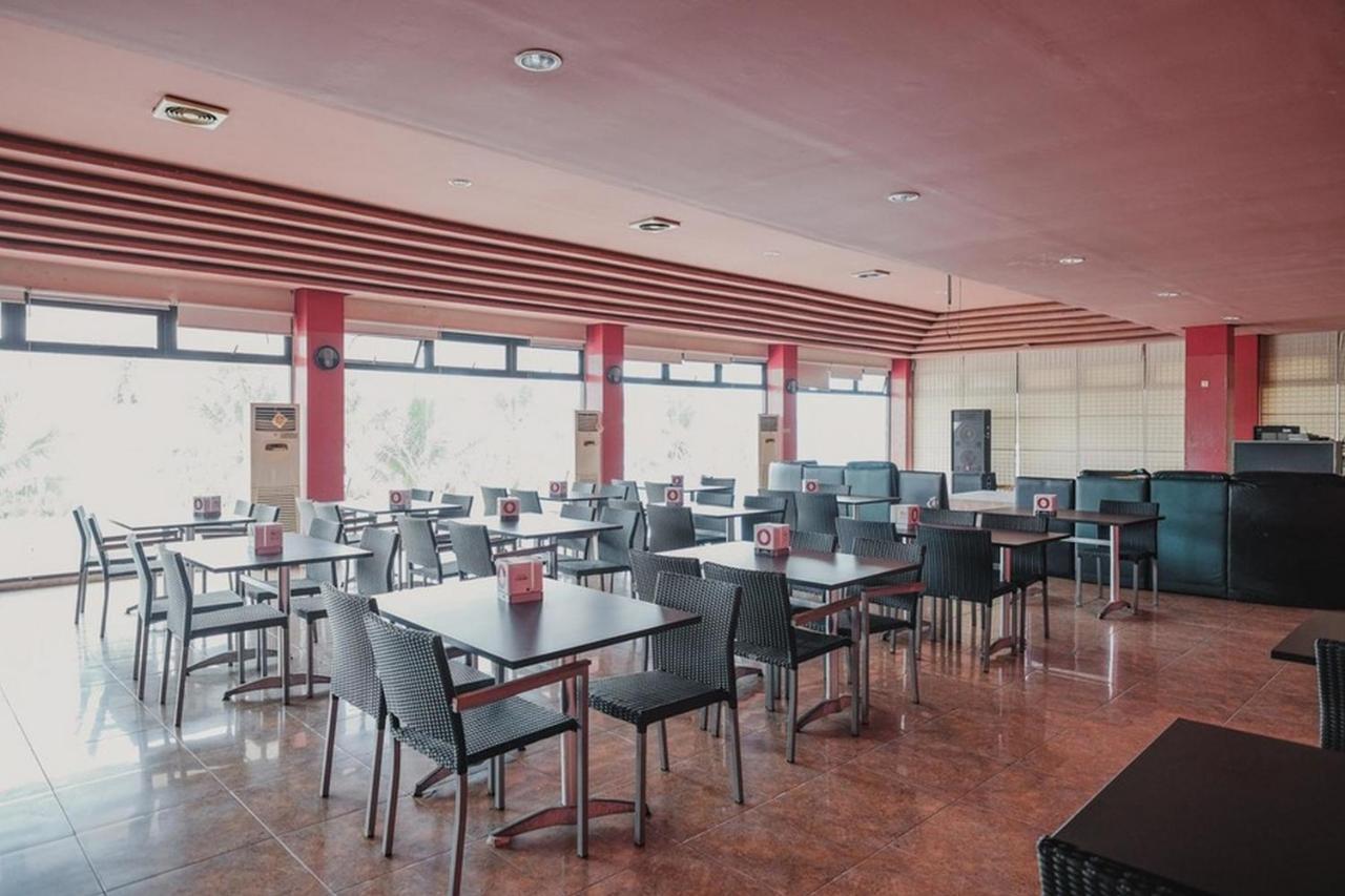 RedDoorz Plus near Pelabuhan Merak Cilegon Exterior foto