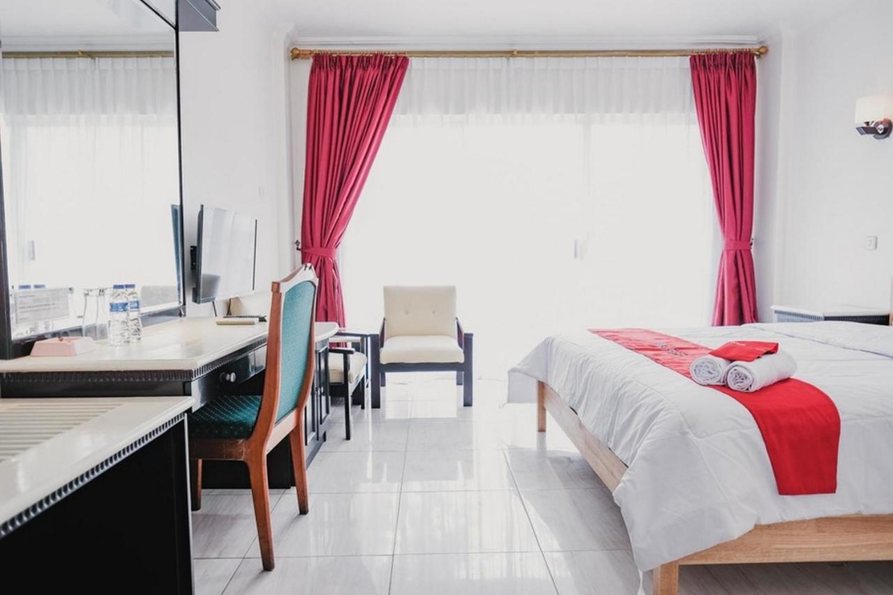 RedDoorz Plus near Pelabuhan Merak Cilegon Exterior foto